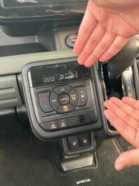炎天下の車内！乗る前のひと工夫で快適に！
